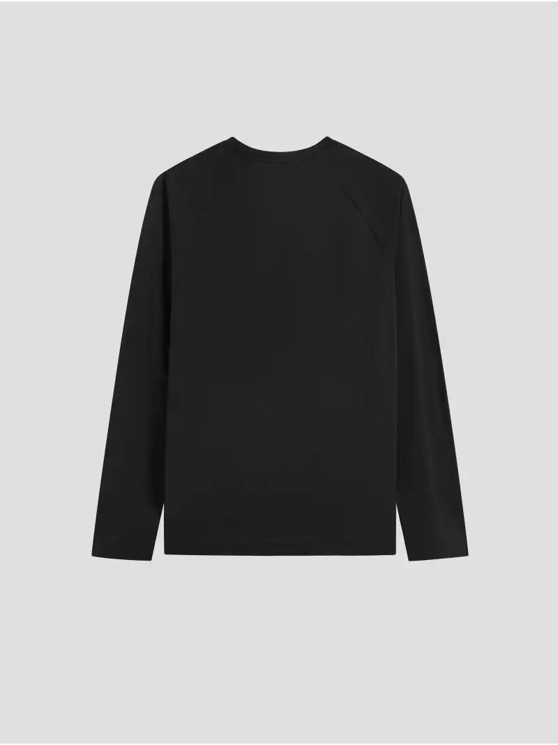 Áo Dài Tay Cotton Feel Mềm Mại và Thoải Mái Khi Mặc