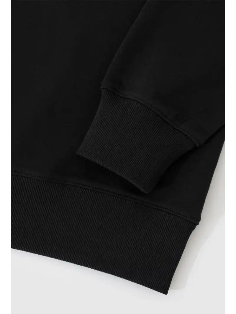 Áo Nỉ Oversize Logo 84Rising Dày Dặn Phong Cách Thu Đông
