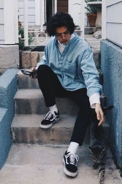 Phong cách Soft Boy thư sinh Soft boy aesthetic với áo polo dệt kim và quần tây ống suông