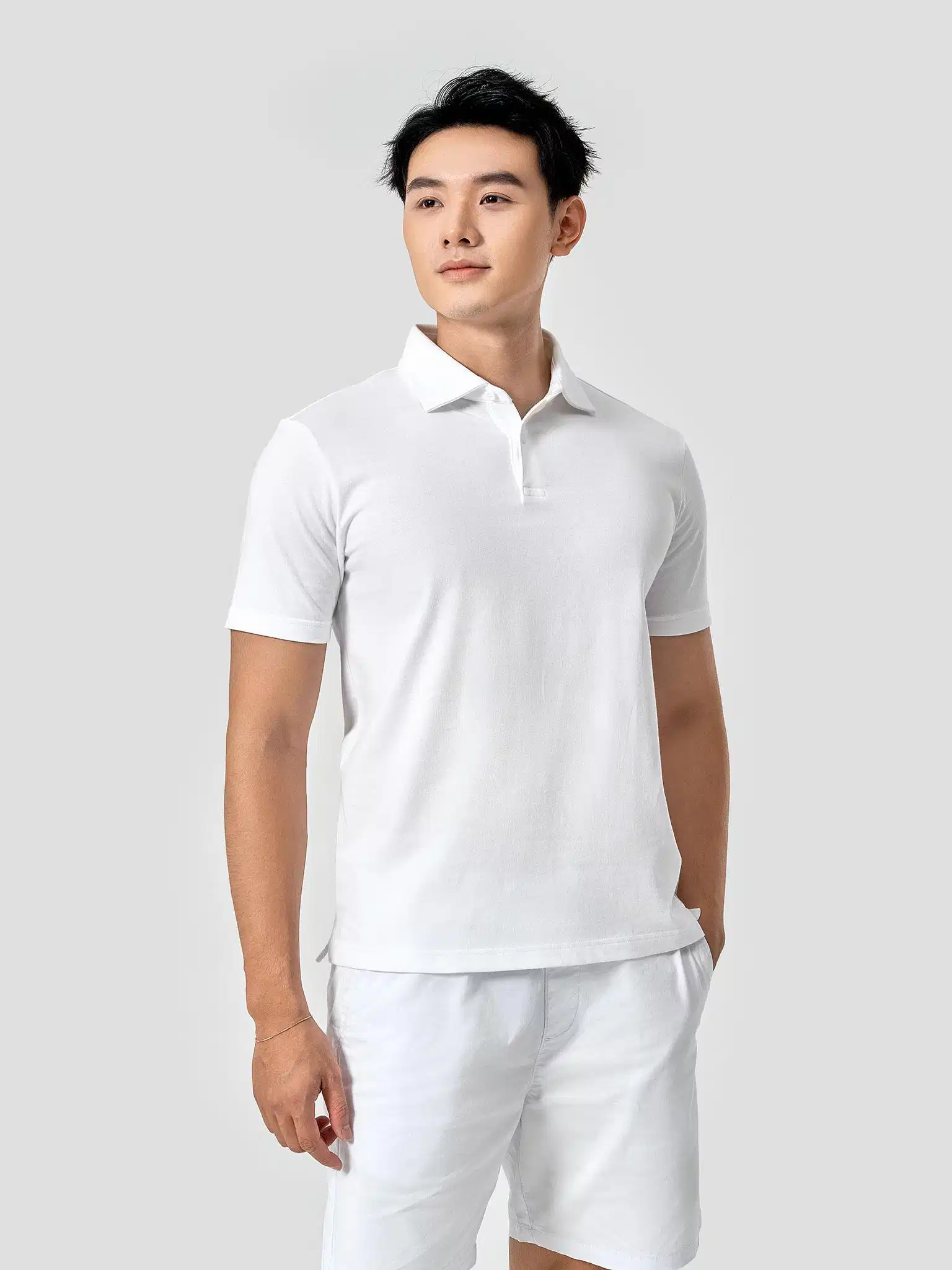 Áo polo chất liệu dệt pique phối đồ thường nhật Áo polo chất liệu dệt pique phối đồ thường nhật