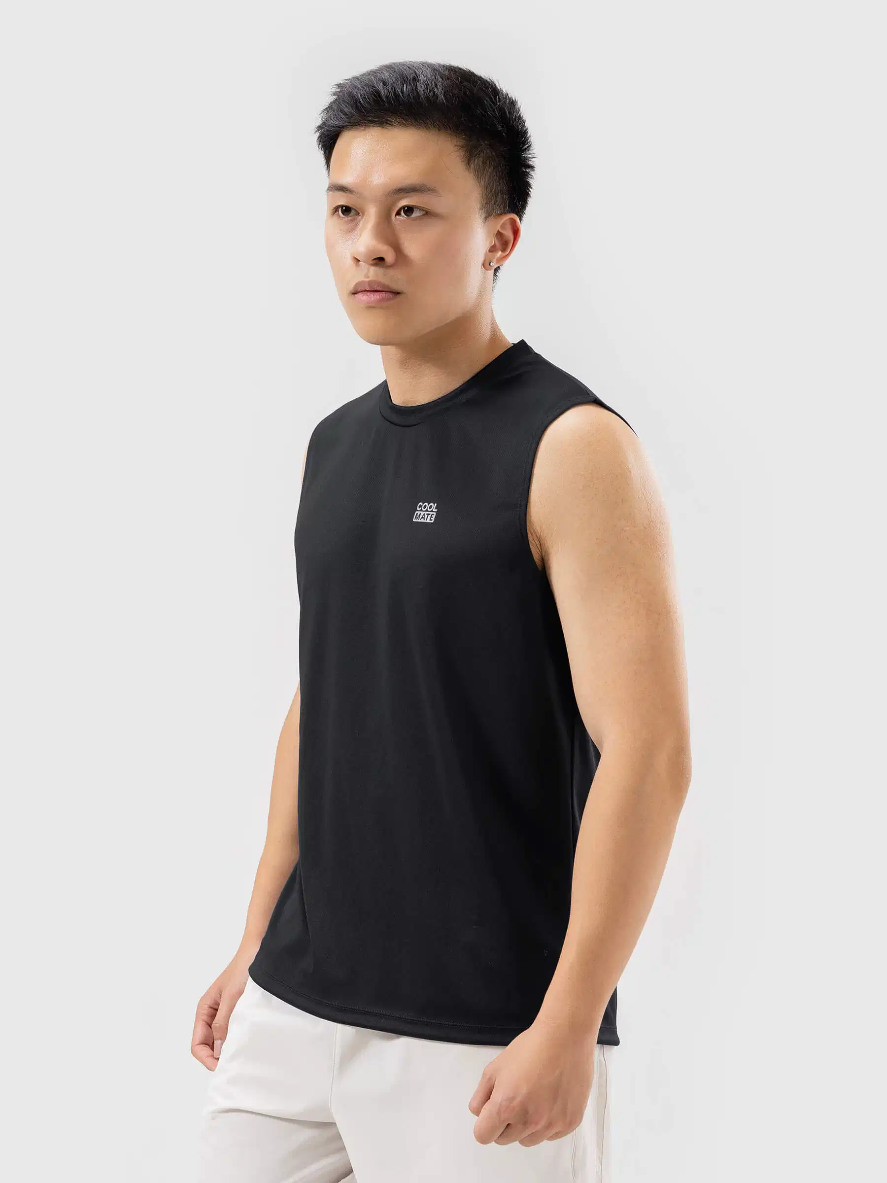 Trang phục áo ba lỗ tập luyện thể thao hỗ trợ vận động