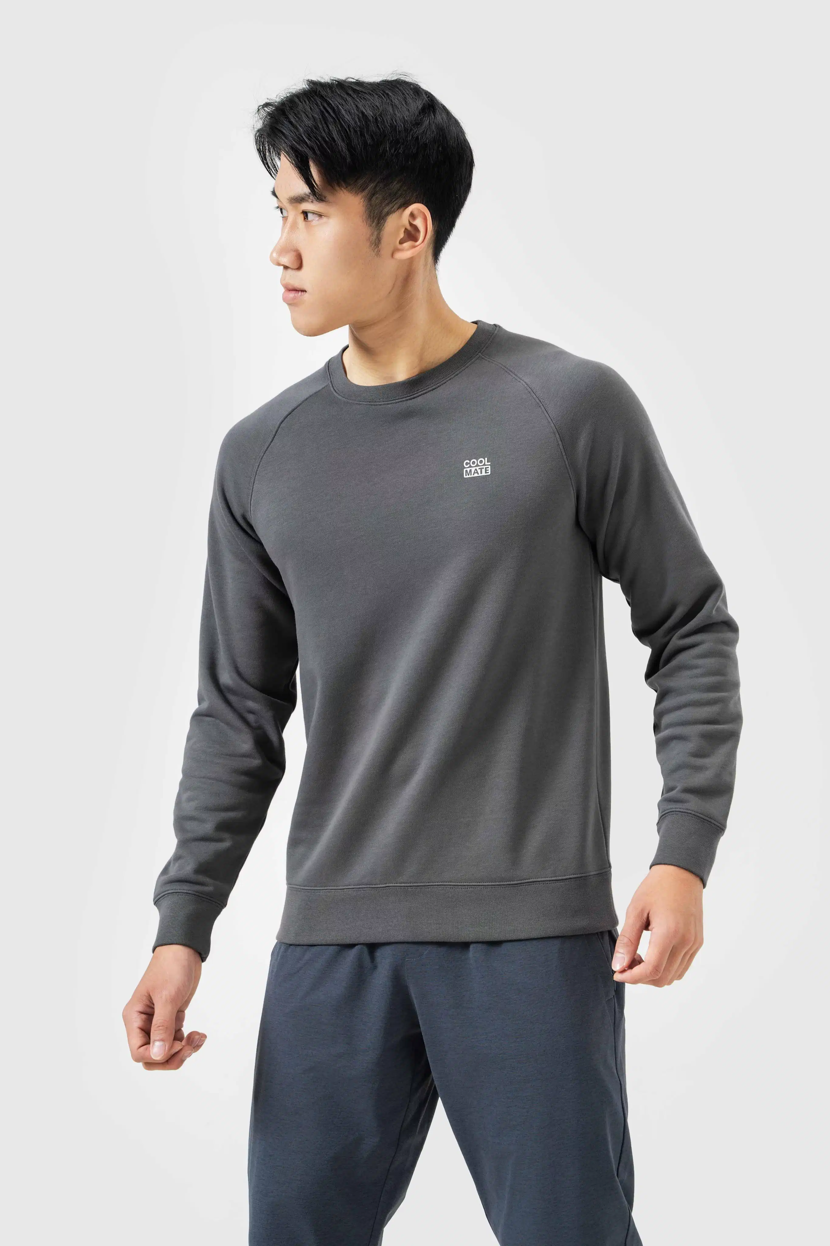 Cận cảnh áo Sweatshirt thể thao Active