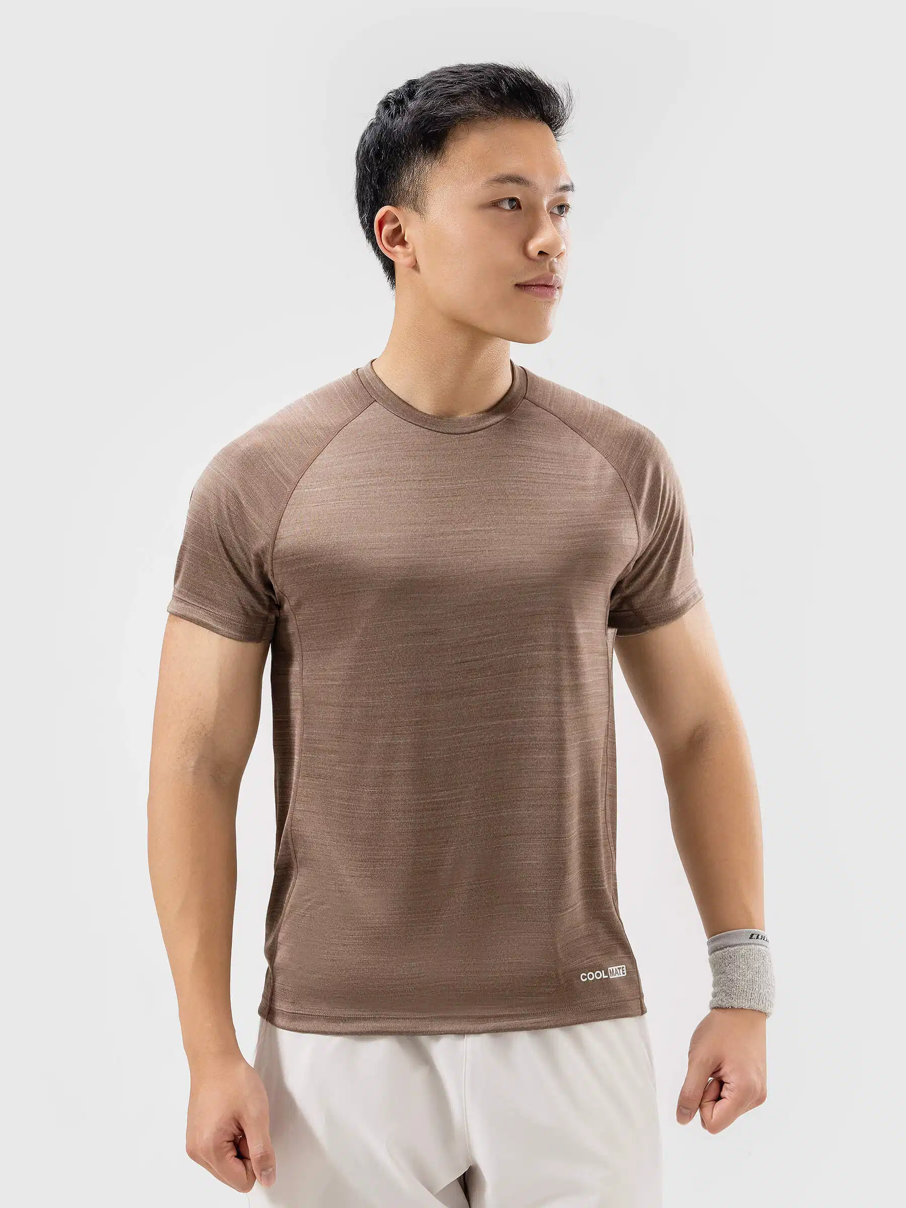 Chi tiết áo thun thể thao Melange Essentials Chi tiết áo thun thể thao Melange Essentials