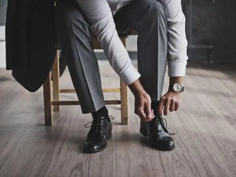 Bạn hãy thử giày thật kỹ trước khi mua Bạn hãy thử giày thật kỹ trước khi mua