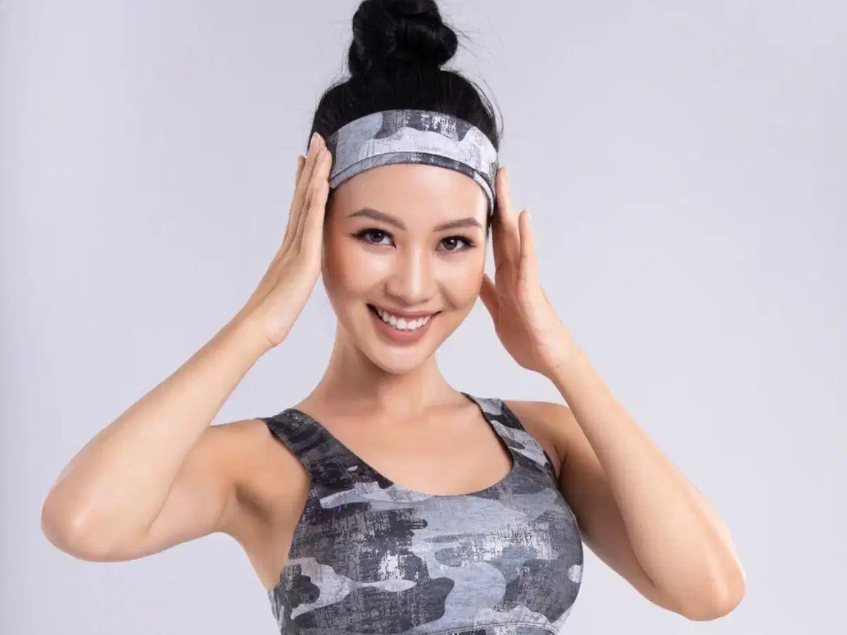 Băng đô giúp tóc gọn gàng khi tập Zumba Băng đô giúp tóc gọn gàng khi tập Zumba