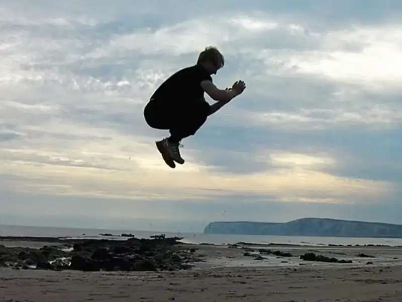 Bastard Burpee Kỹ thuật thực hiện Bastard Burpee tăng áp lực thân trên
