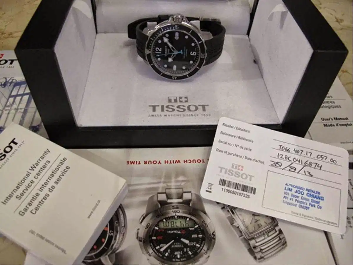 Bộ phụ kiện hộp sổ và thẻ bảo hành chính hãng của Tissot