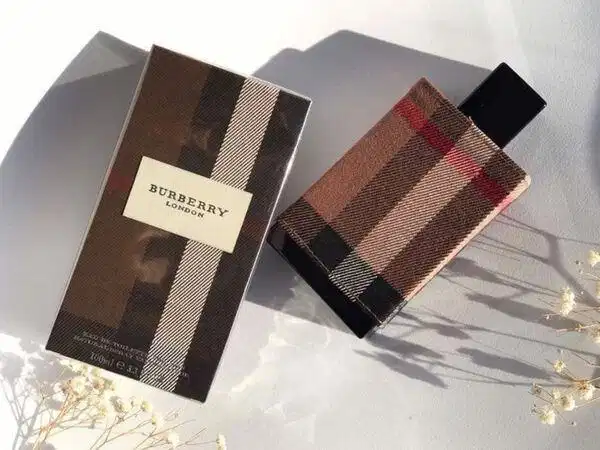 Burberry London For Men - Thích hợp sử dụng vào những ngày se lạnh Burberry London For Men - Thích hợp sử dụng vào những ngày se lạnh