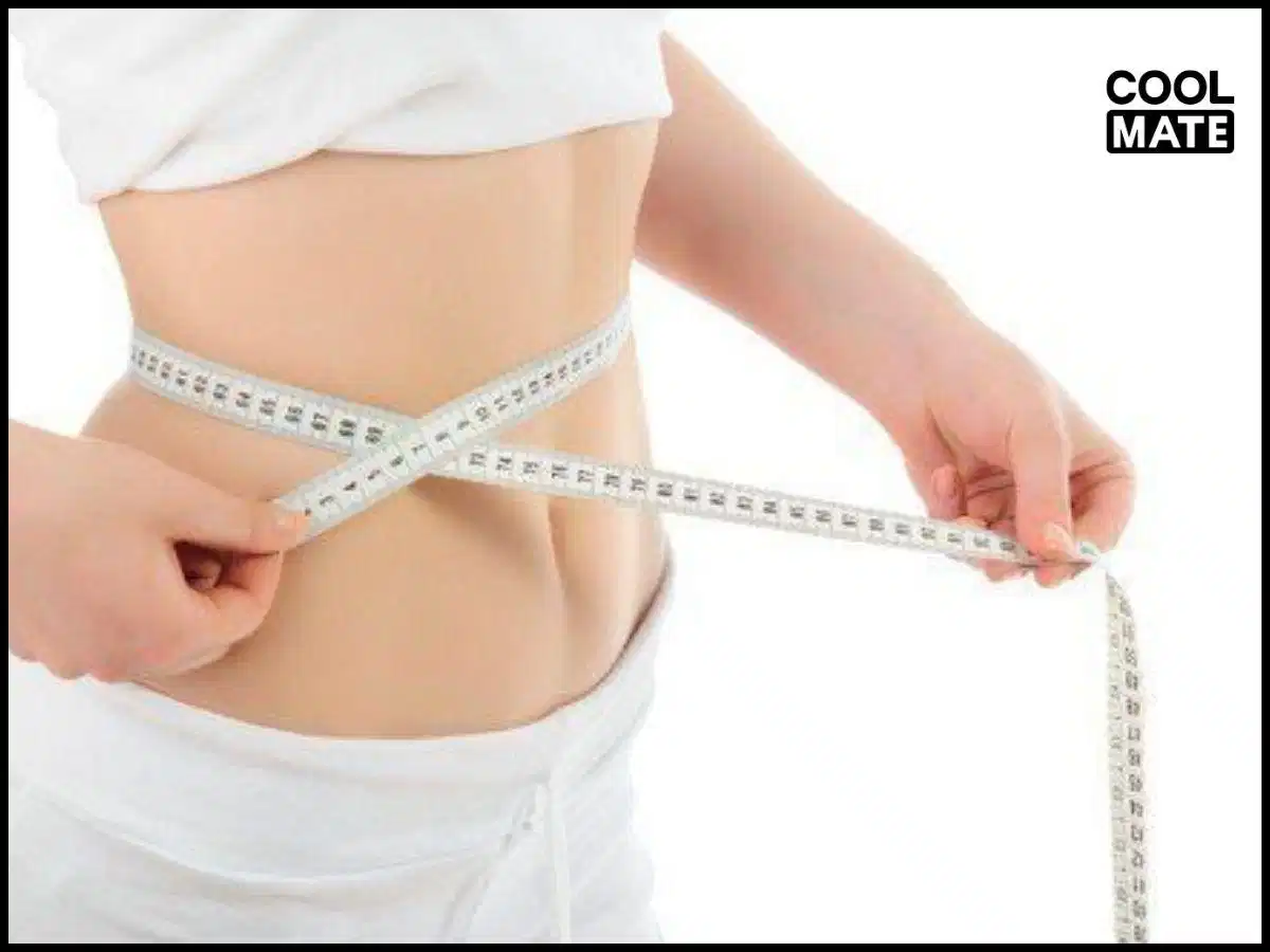Đo vòng eo tự nhiên không hóp bụng để chọn size áo croptop Đo vòng eo tự nhiên không hóp bụng để chọn size áo croptop