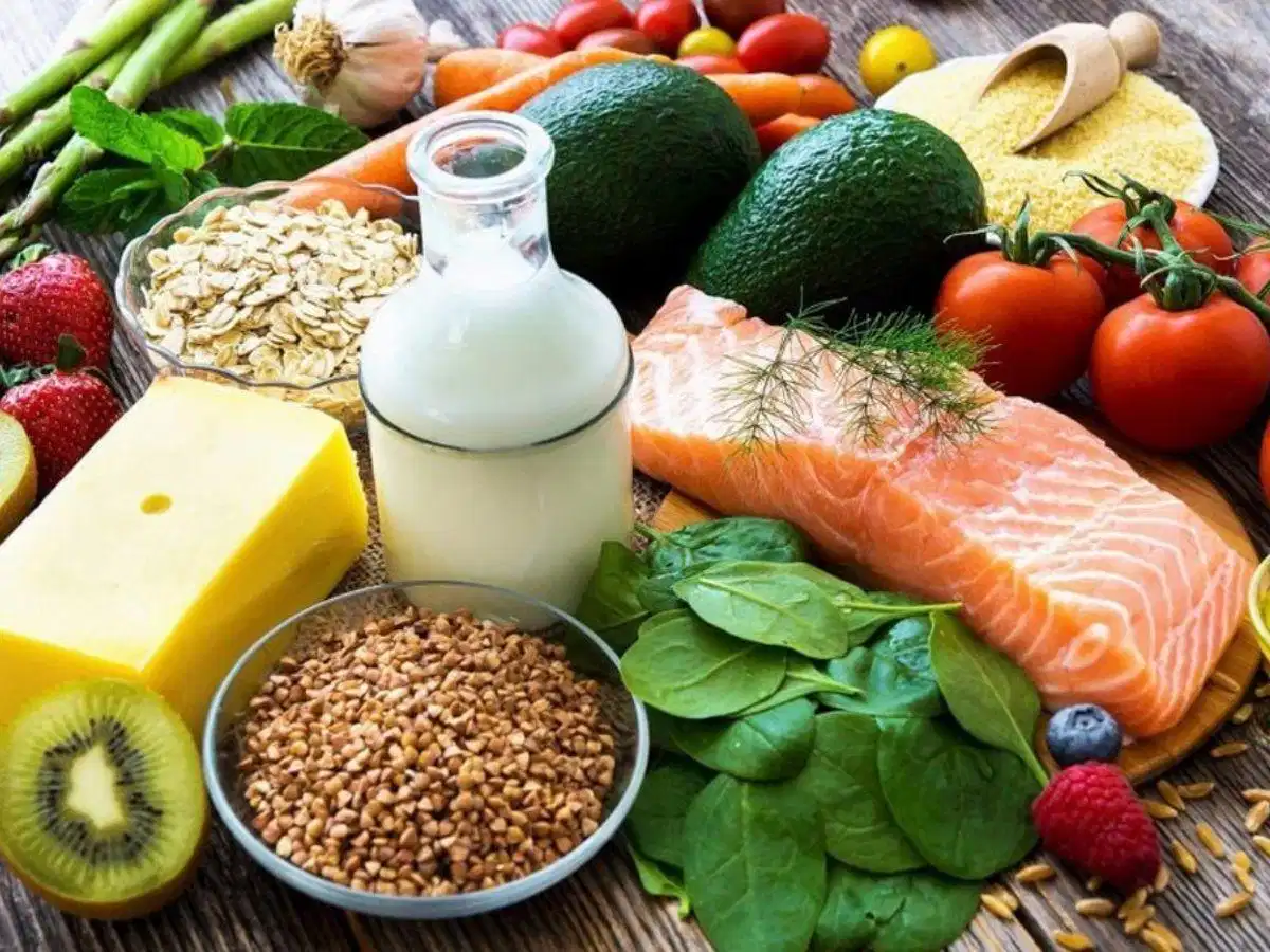 Thực phẩm hỗ trợ phục hồi nang tóc Các nhóm thực phẩm giàu dinh dưỡng hỗ trợ nang tóc phát triển