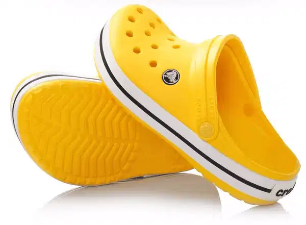 Hoa văn gai đế chống trơn trượt của dép Crocs