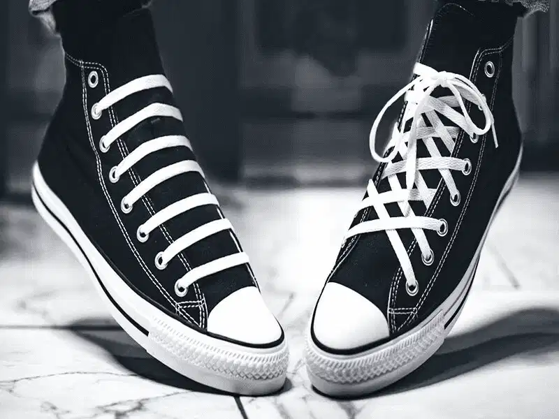 Bảo quản và vệ sinh dây giày Converse Lưu ý chăm sóc và bảo quản dây giày Converse sạch đẹp
