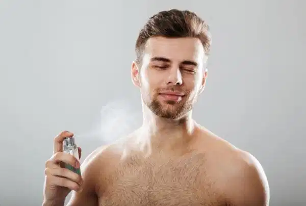 Cách xịt nước hoa Burberry lưu hương lâu Cách xịt nước hoa Burberry lưu hương lâu