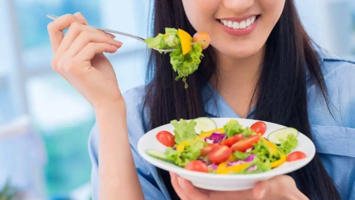 Chế độ dinh dưỡng khoa học khi chạy bộ Bữa ăn cân bằng dinh dưỡng giàu đạm, chất xơ và tinh bột phức hợp