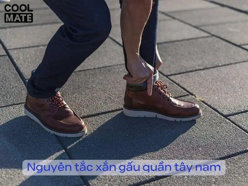 Chọn cách xắn gấu cẩn thận dựa theo chất liệu và dáng giày Chọn cách xắn gấu cẩn thận dựa theo chất liệu và dáng giày