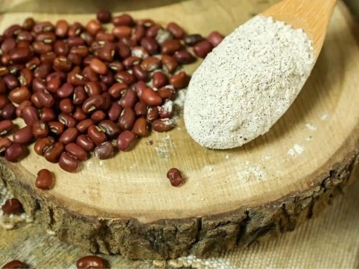 Công thức tắm với bột đậu đỏ và sữa chua không đường