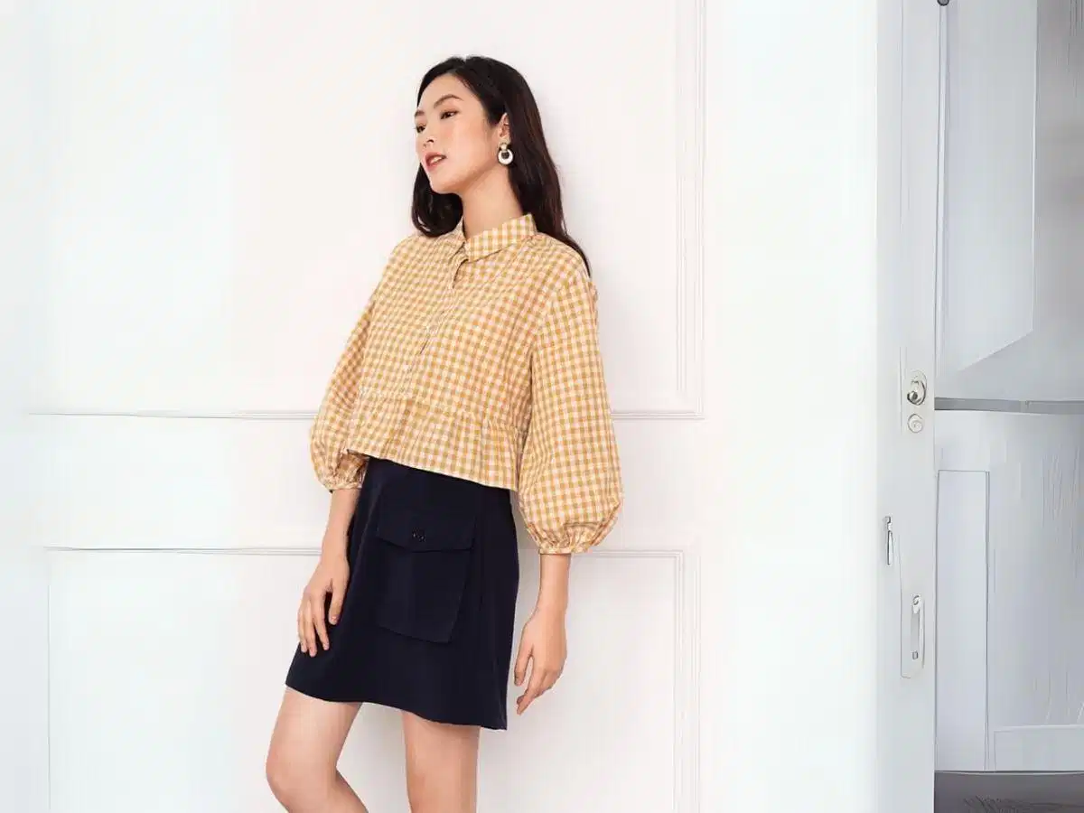 Croptop dáng rộng Áo croptop dáng rộng phối đồ đi làm