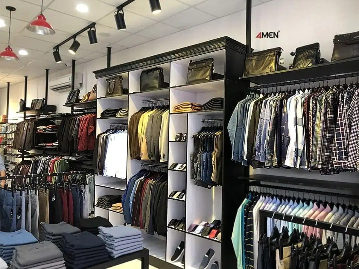 Cửa hàng thời trang nam 4Men Cửa hàng thời trang nam 4Men với đa dạng mẫu sơ mi họa tiết