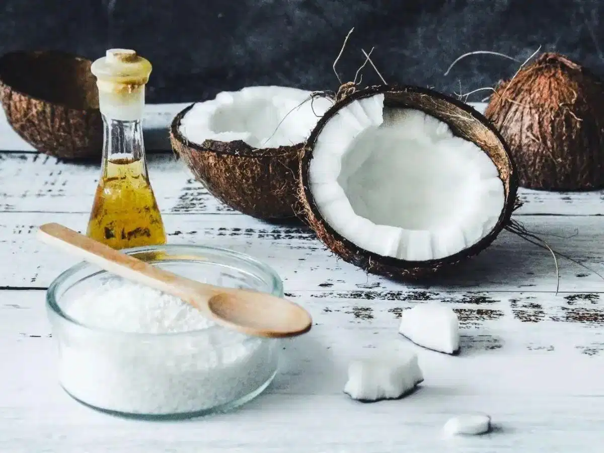 Bã cà phê kết hợp dầu dừa Bã cà phê kết hợp dầu dừa