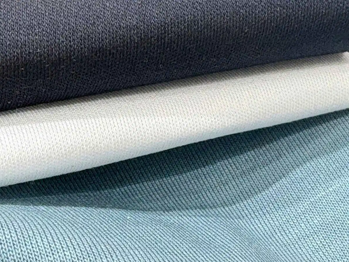 Độ bền của áo giữ nhiệt mùa đông Độ bền của đường may và cấu trúc vải qua nhiều chu kỳ giặt