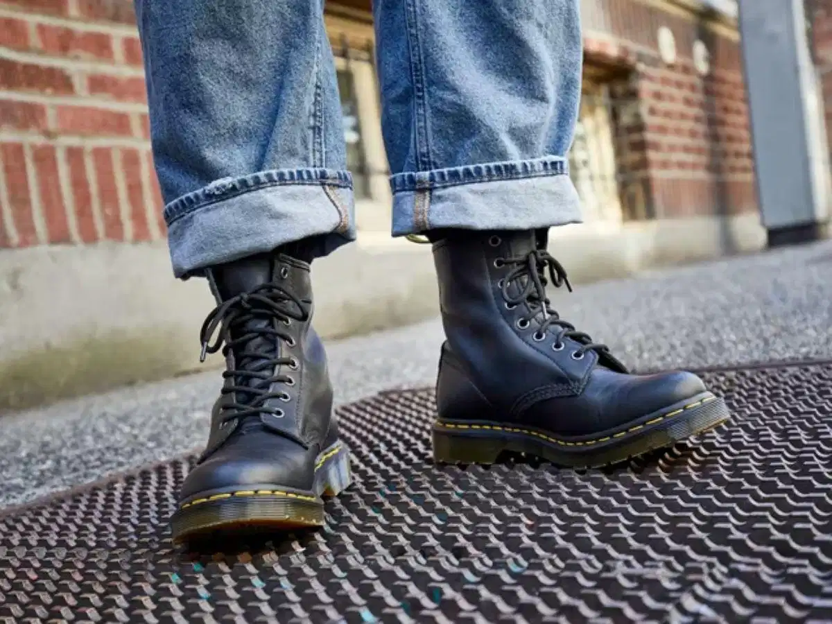 Độ bền và tuổi thọ giày Dr. Martens Độ bền và tuổi thọ giày Dr. Martens