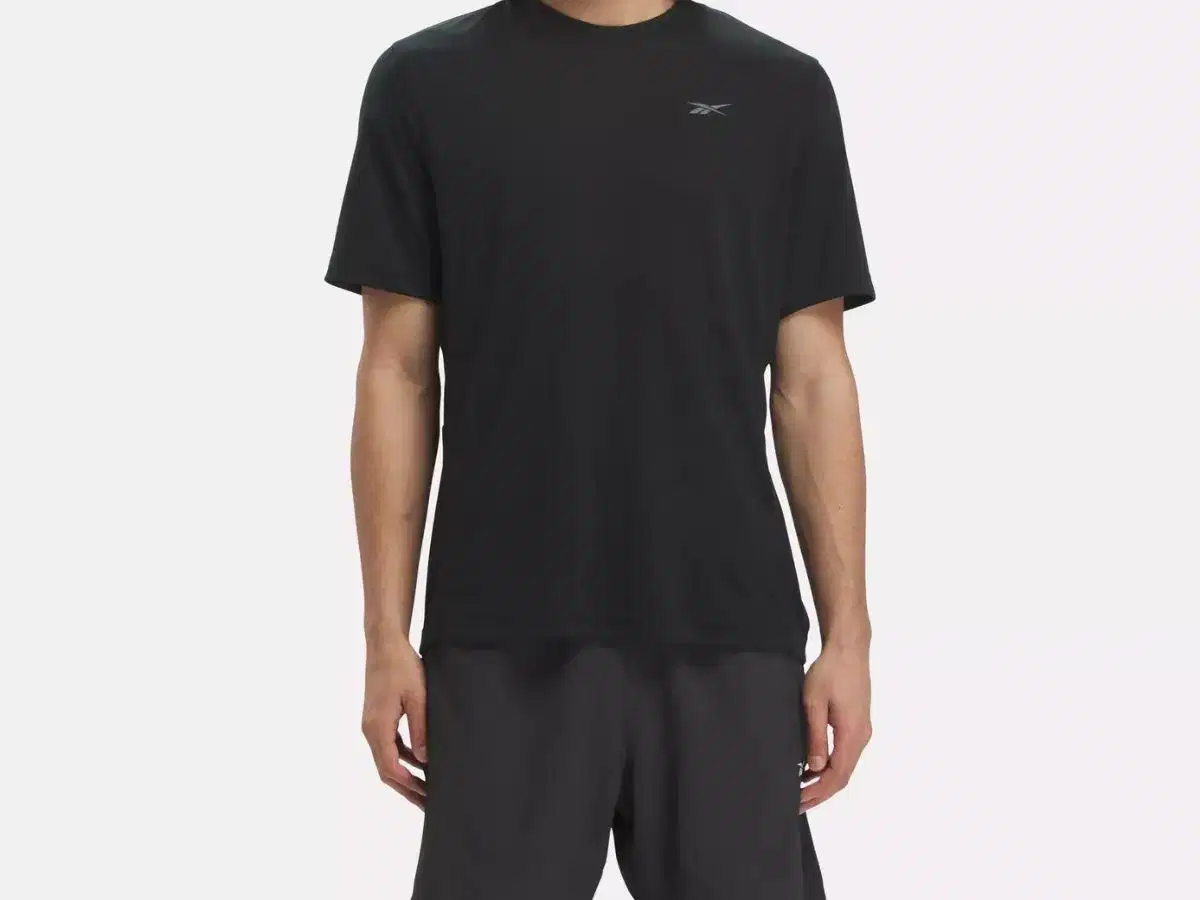 Bộ sưu tập đồ chạy bộ nam và giày thể thao Reebok