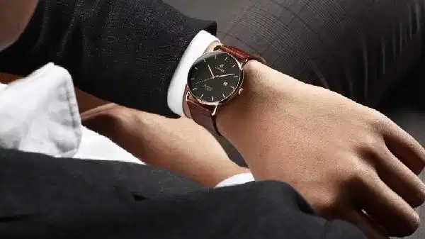 Phối đồ cùng đồng hồ nam thanh lịch