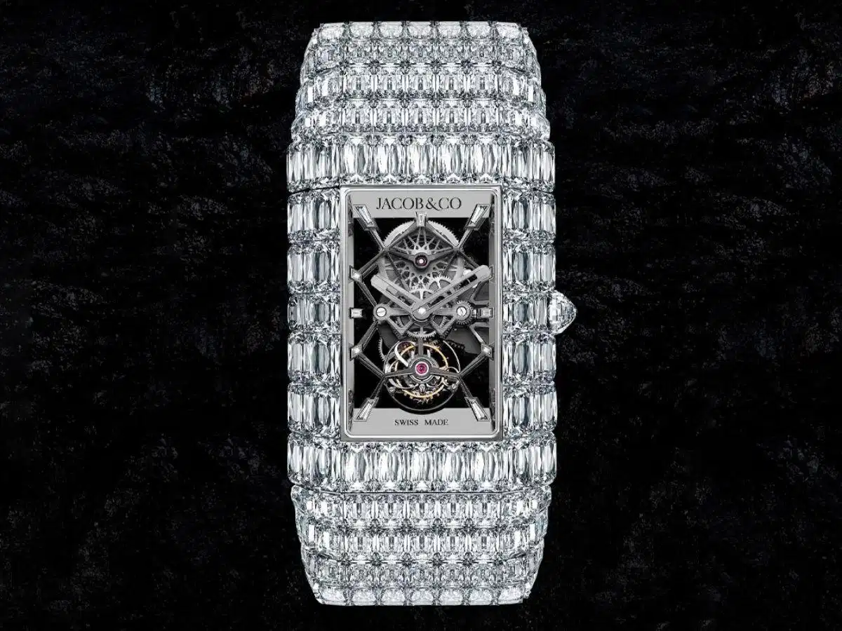 Đồng hồ Jacob & Co. Billionaire Watch - lấp lánh với kim cương Emerald-cut Đồng hồ Jacob & Co. Billionaire Watch - lấp lánh với kim cương Emerald-cut