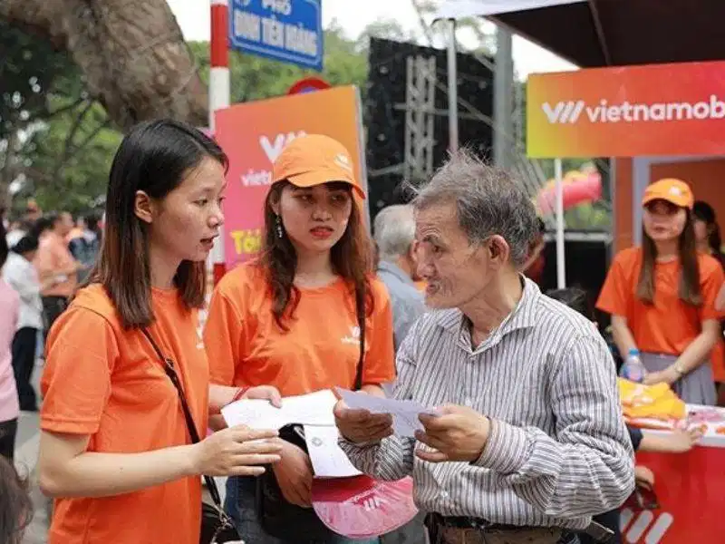 Đồng phục Áo thun cổ tròn thoải mái, năng động Đồng phục Áo thun cổ tròn thoải mái, năng động