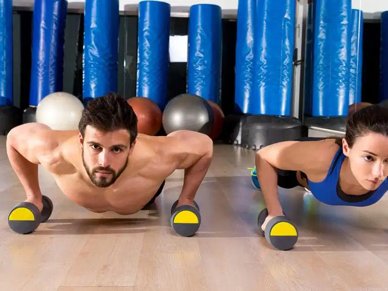 Dumbbell Burpee Tăng tải trọng cơ bắp với tạ đơn trong Dumbbell Burpee