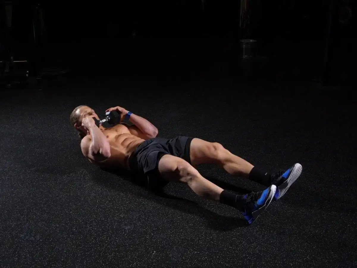 Dumbbell Sit-up tác động lên nhóm cơ thẳng bụng trên
