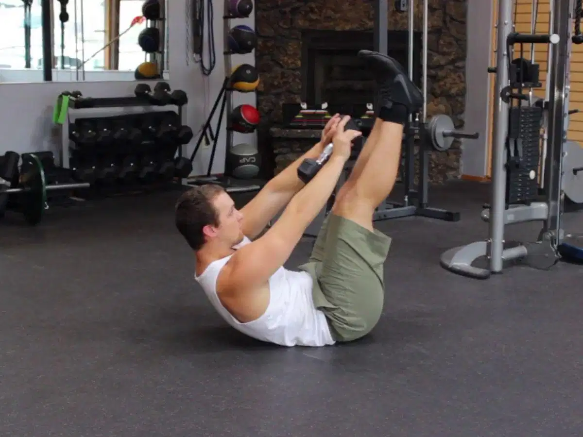 Kỹ thuật thực hiện Dumbbell V-up với tạ đơn