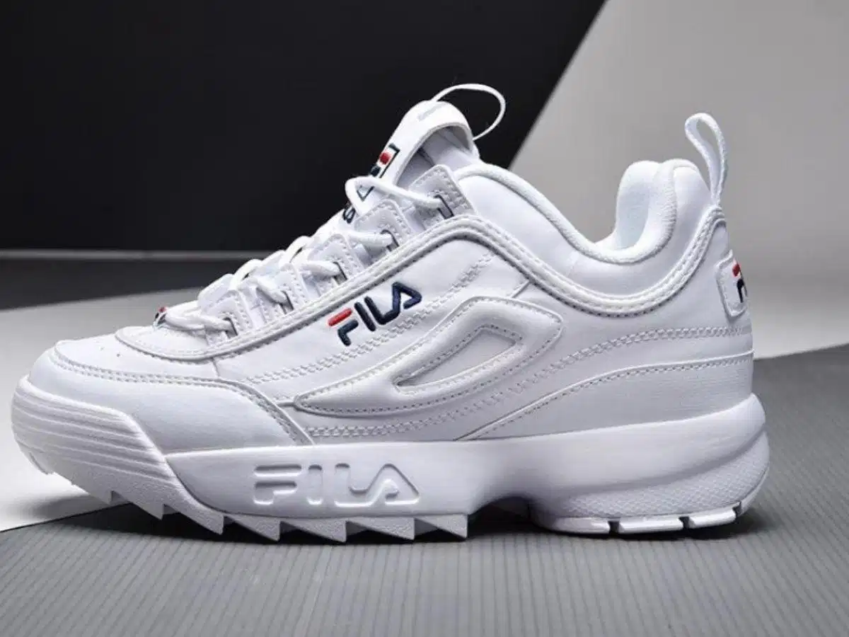 Giày Fila Disruptor 2 - Mẫu giày khởi đầu cho phong cách sneaker hầm hố Giày Fila Disruptor 2 - Mẫu giày khởi đầu cho phong cách sneaker hầm hố