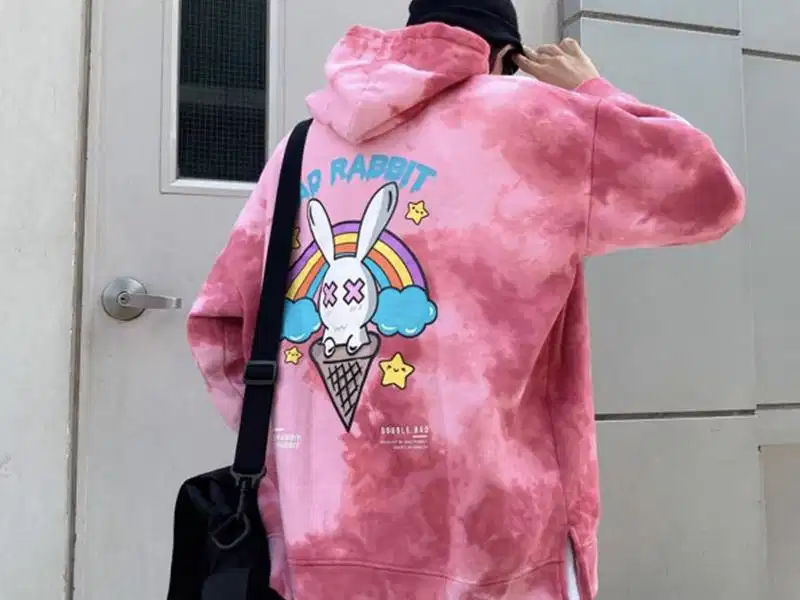 Hoodie Bad Habits với hình in thỏ đặc trưng
