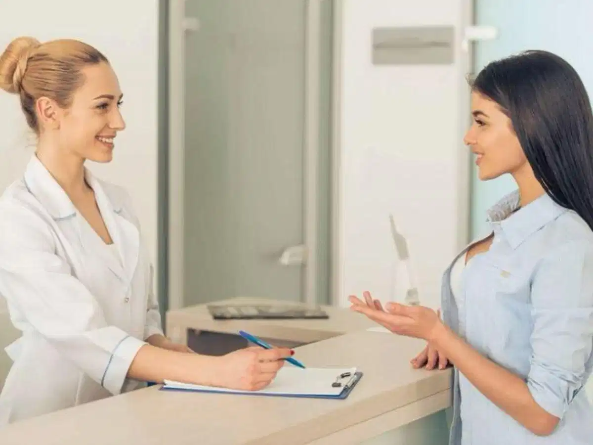 Tư vấn dáng mí và tình trạng sức khỏe trước khi phun mí