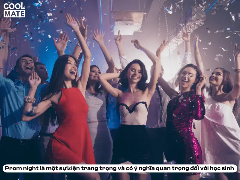 Prom night là nghi thức chuyển giao quan trọng Học sinh diện trang phục dạ hội thanh lịch tham gia tiệc prom night