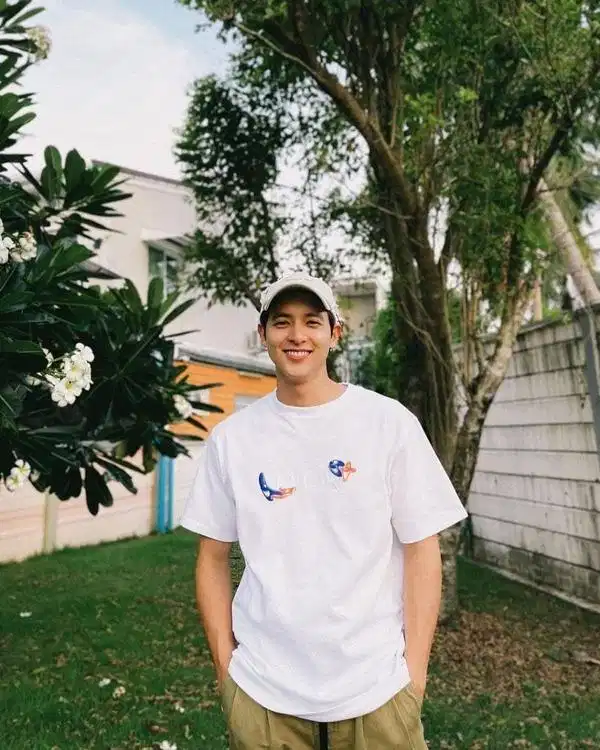 James Jirayu Tangsrisuk, chàng hoàng tử nụ cười