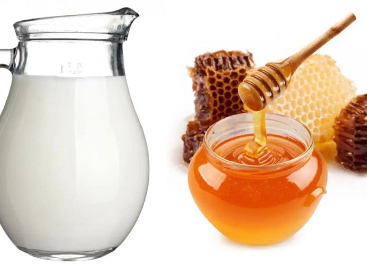 Mặt nạ sữa tươi và mật ong Mặt nạ sữa tươi và mật ong