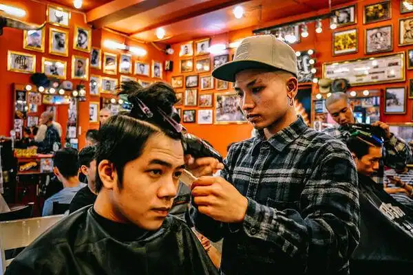 Khách hàng tại Liêm Barber Shop Khách hàng tại Liêm Barber Shop