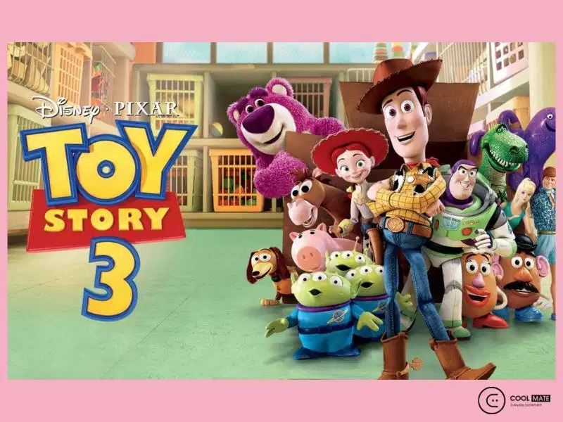 Tạo hình của gấu dâu Lotso trong bối cảnh nhà trẻ Sunnyside
