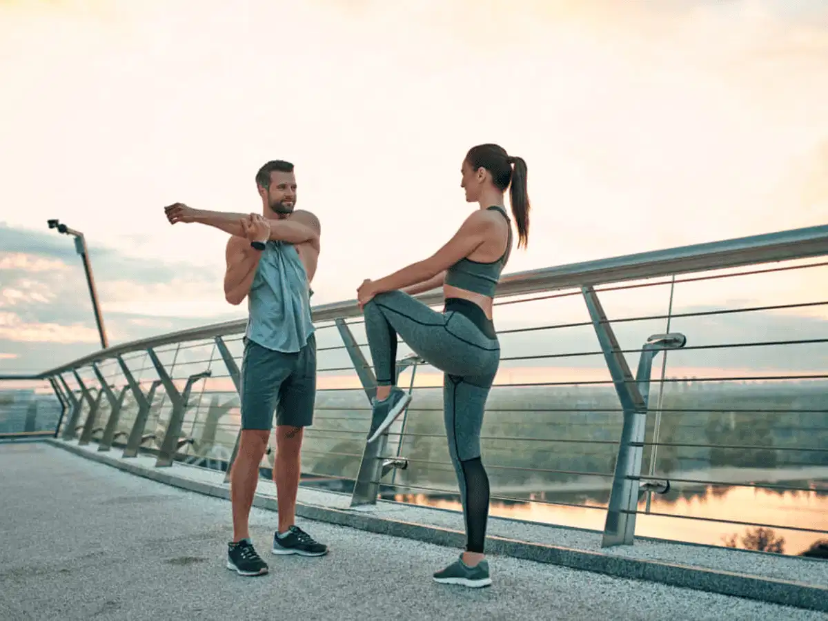 Khởi động là bước không thể thiếu nếu bạn muốn tránh tình trạng sốc hông Khởi động là bước không thể thiếu nếu bạn muốn tránh tình trạng sốc hông