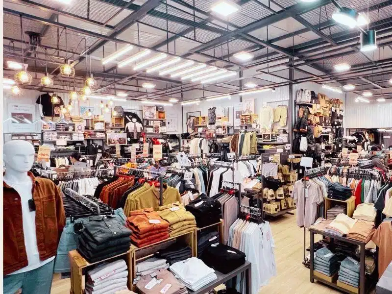 Không gian mua sắm thời trang YaMe