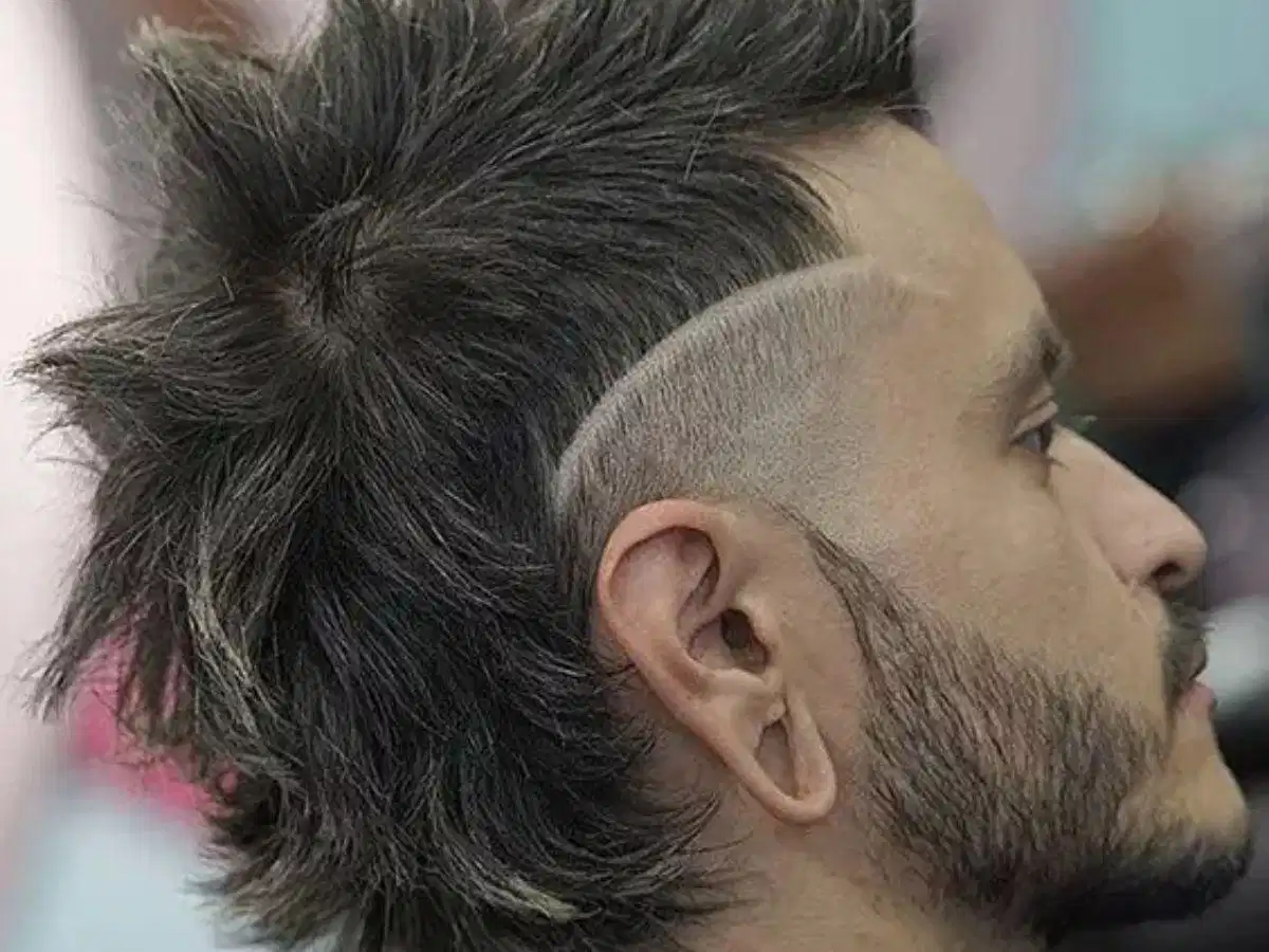 Tóc Khá Bảnh kết hợp Mohawk với phần đỉnh tạo phồng Tóc Khá Bảnh kết hợp Mohawk với phần đỉnh tạo phồng