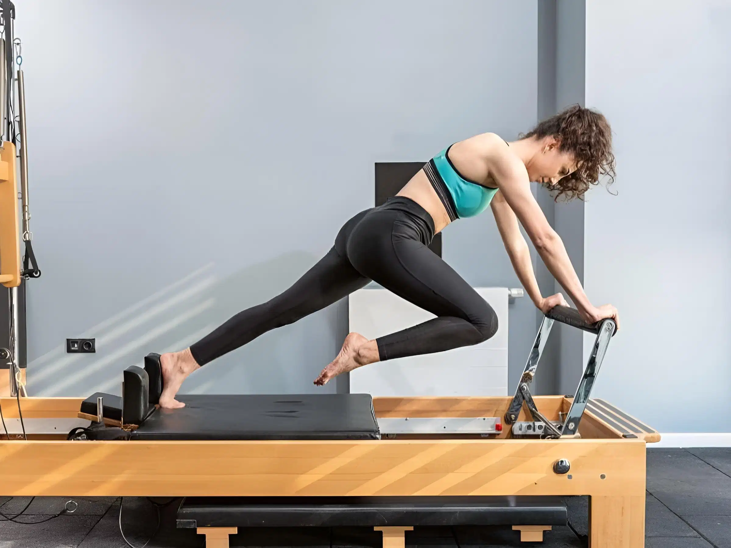 Lợi Ích Của Việc Tập Pilates Lợi ích của việc tập luyện Pilates đối với hệ xương khớp và cột sống