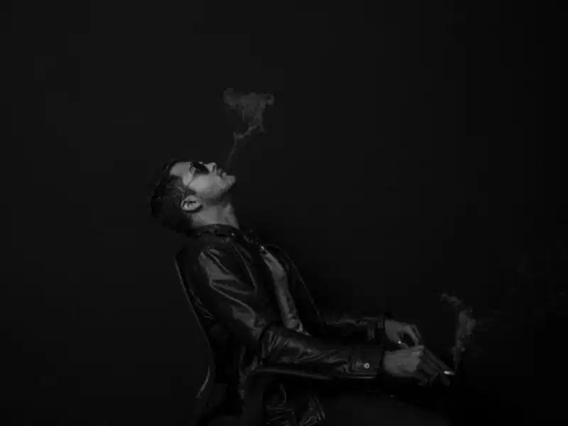 Sự khác biệt giữa người mang lối sống lowkey và người có tính cách hướng nội