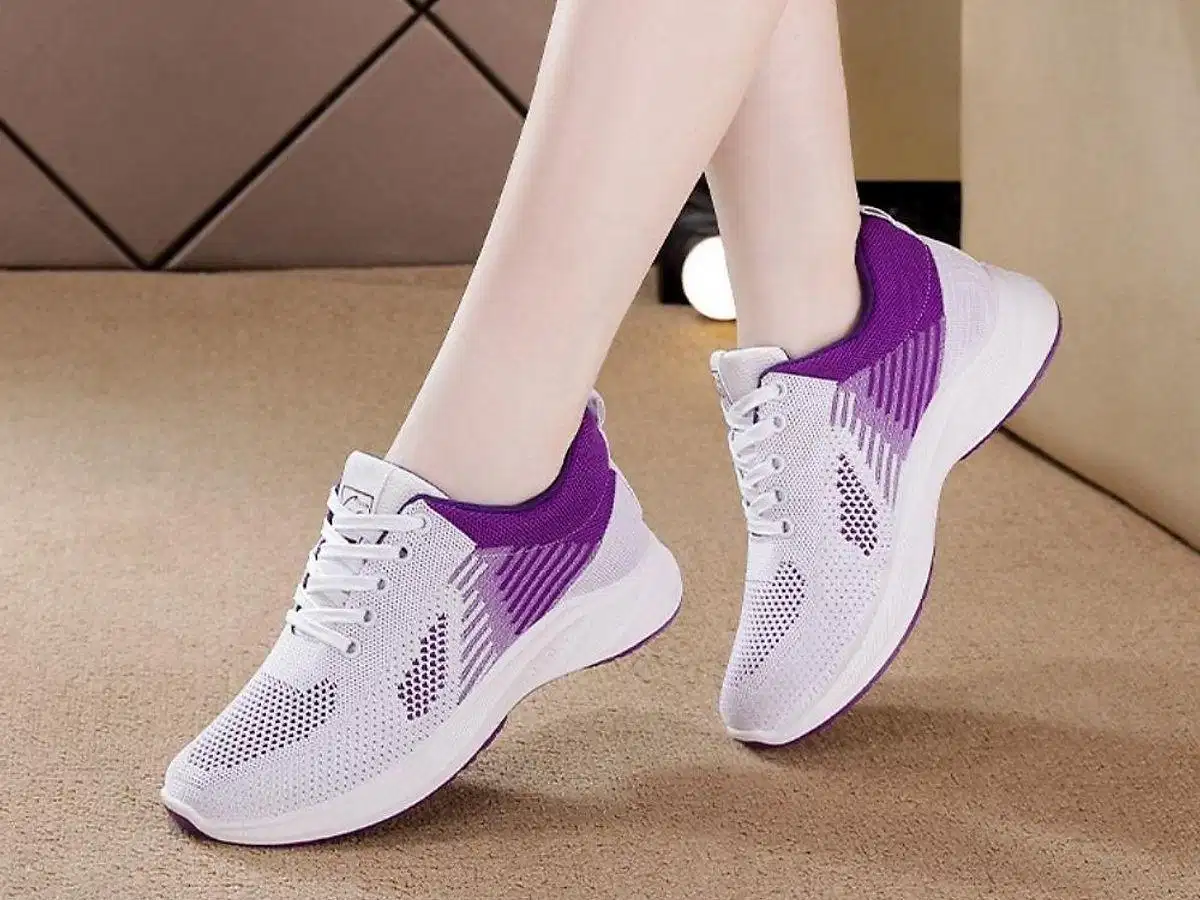 Giày thể thao có điểm xoay hỗ trợ tập nhảy Zumba Giày thể thao có điểm xoay hỗ trợ tập nhảy Zumba