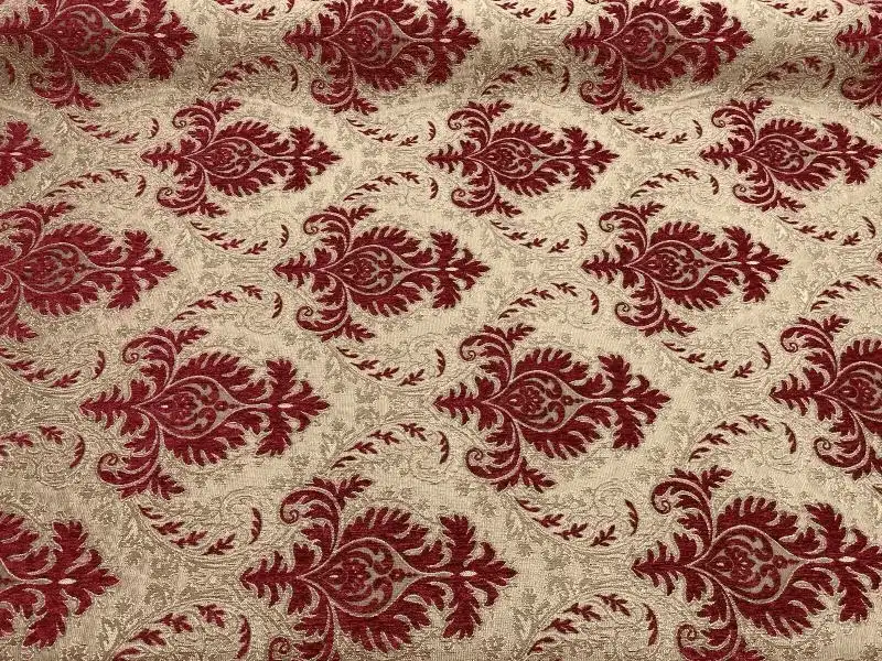 Lụa Damask mang lại cảm giác mềm mại và bóng mịn khi chạm trực tiếp Lụa Damask mang lại cảm giác mềm mại và bóng mịn khi chạm trực tiếp