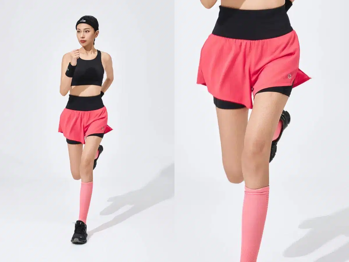 Chi tiết phản quang nhỏ trên áo hoặc quần shorts chạy bộ