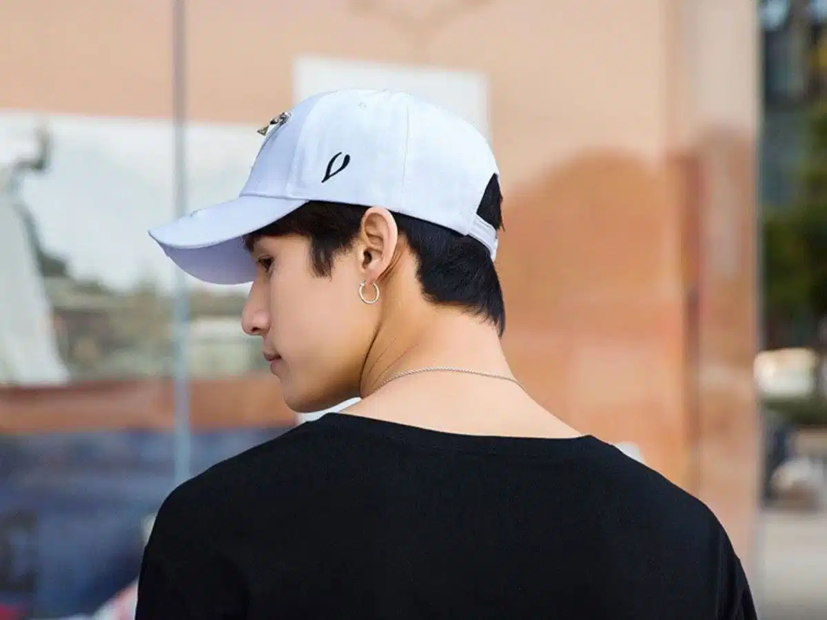 Mũ lưỡi trai phù hợp với nhiều phong cách trang phục