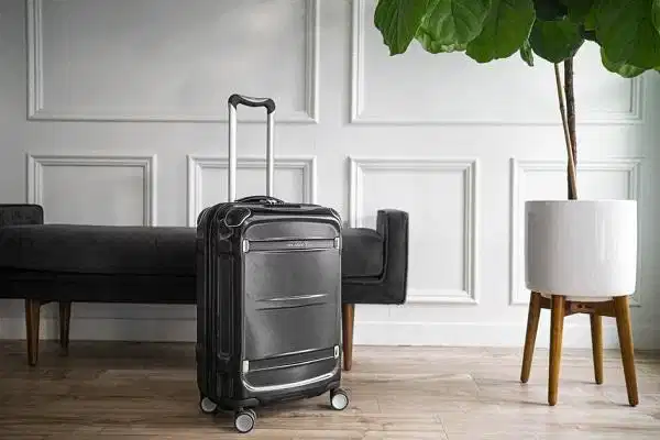 Vali Ricardo Beverly Hills với đường gân chắc chắn